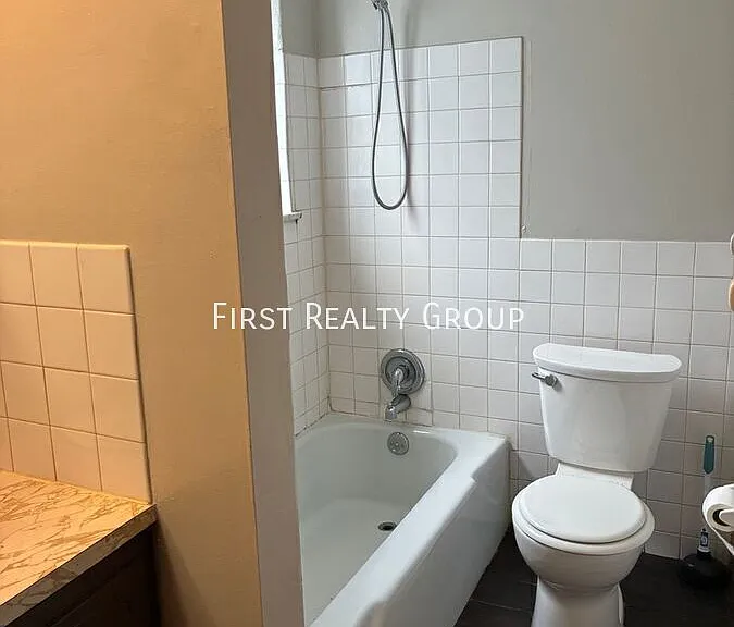 737 Wilmington Ave #18 — Photo 12