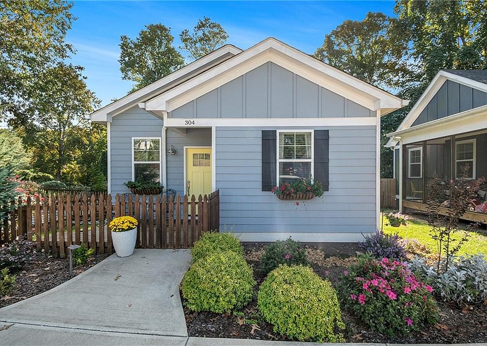 304 Cottage Ct, Ball Ground, GA 30107 Zillow