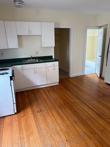 24 Beech St #1 Photo 1