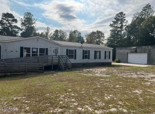 63 Joy Ln, Currie, NC 28435