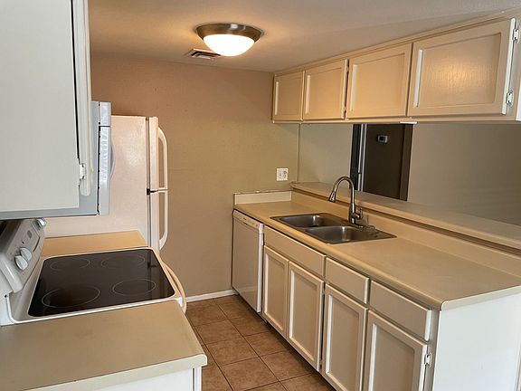 4th image of 2228 E Campbell Ave APT 108