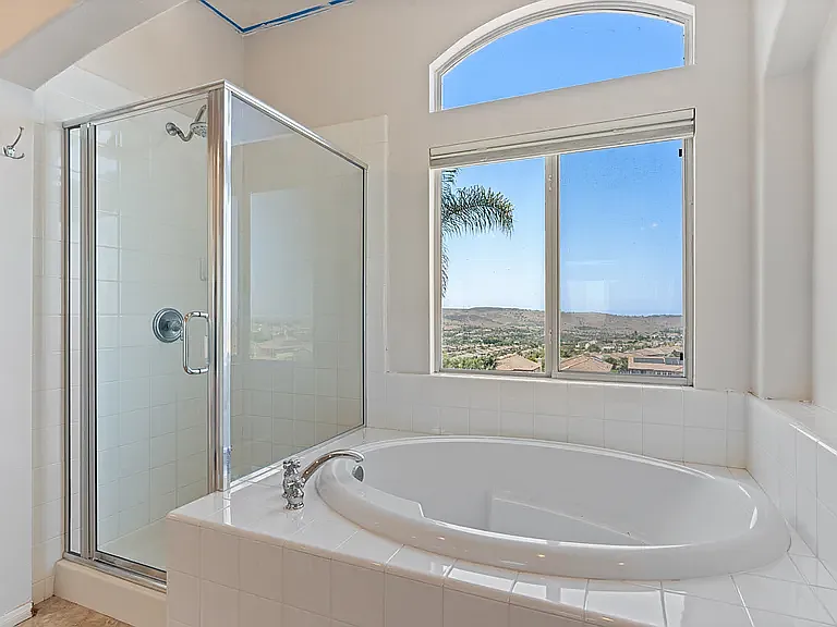 16375 Alipaz Ct — Photo 39