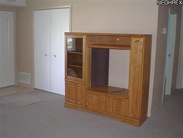 4th image of 27083 Oakwood Cir #X-117