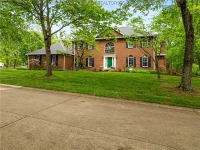 14 Woodclyffe Rd, Hurricane, WV, 25526