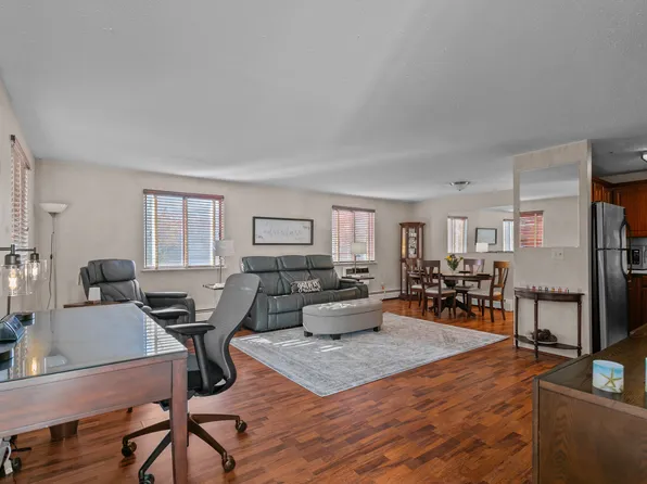 66 Girard Ave, Newport, RI