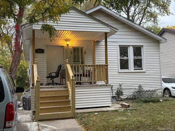 6107 Auburn St, Detroit, MI 48228