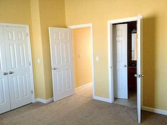 Master Bed Room Pic 1