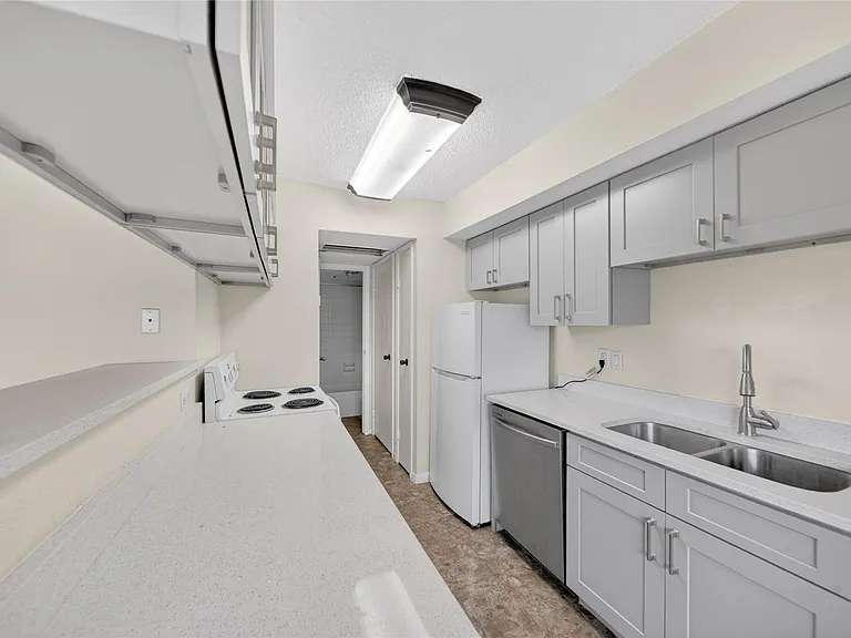 2750 Holly Hall St #1706 — Photo 13