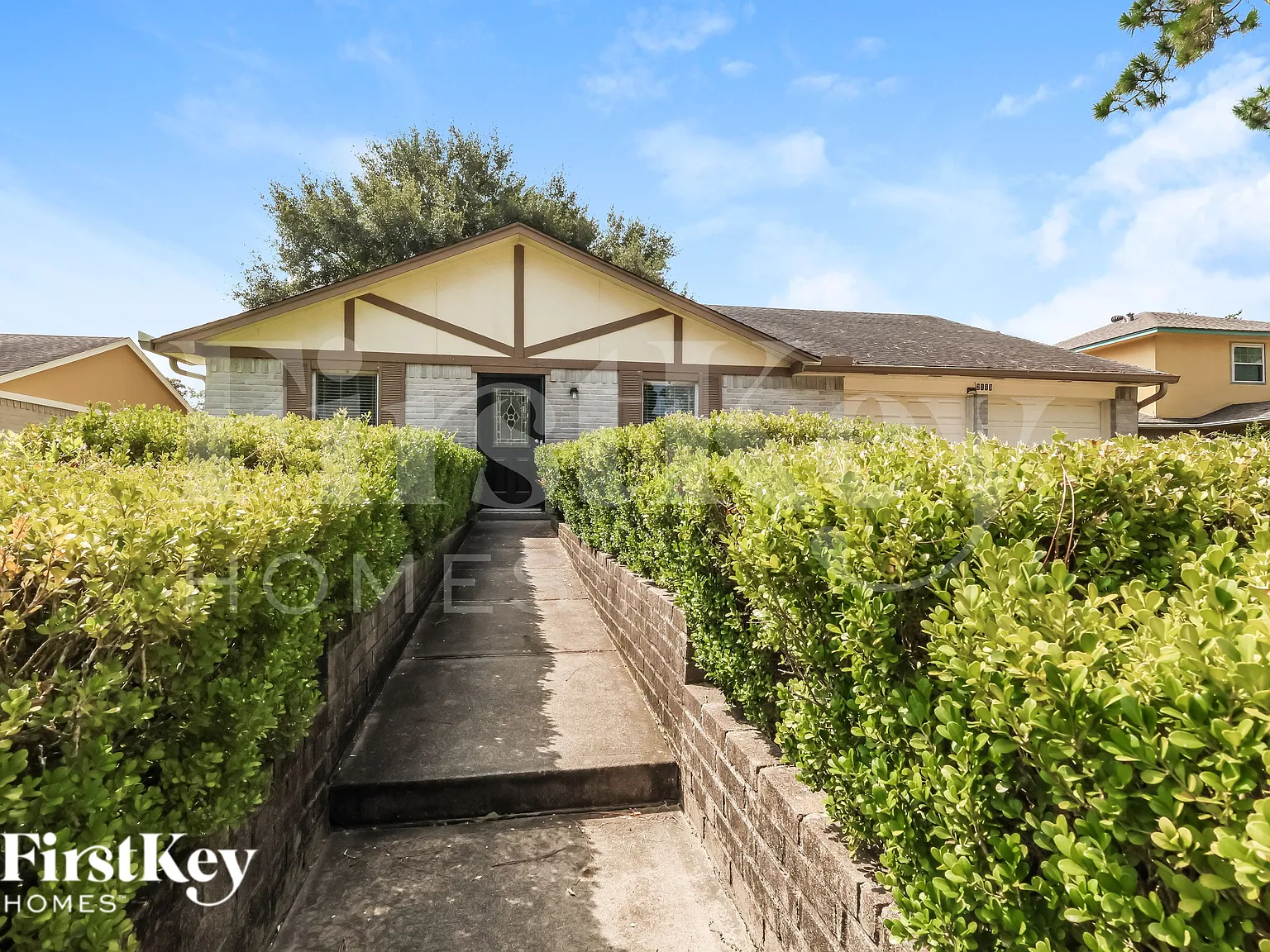 3 bed, 2.0 bath, 1610 sqft, $1,500 — Photo 1