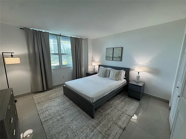 1155 Brickell Bay Dr #F307 — Photo 5