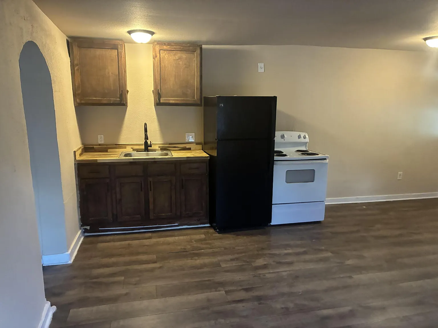 1 bed, 1.0 bath, $740 — Photo 3