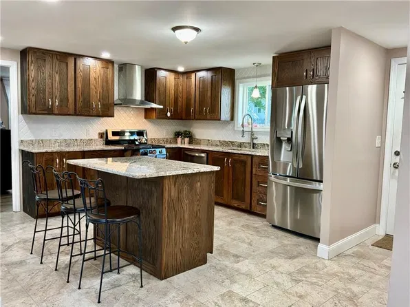 60 Hendrick St, Providence, RI 02908