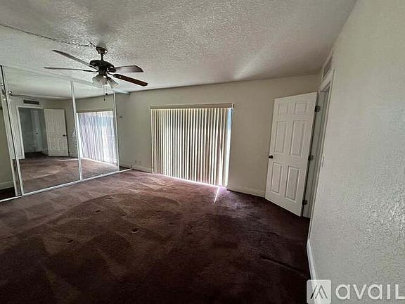 5th image of 162 Lake Arbor Dr