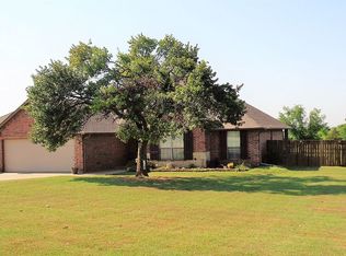 1157 Songbird Ln, Blanchard, OK 73010