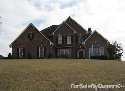 3rd image of 411 Woodridge Dr