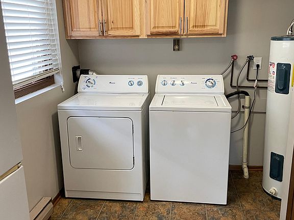 5th image of 843 Illinois Ave APT 1