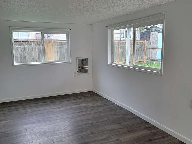 6215 McKinley Ave E #2 — Photo 4