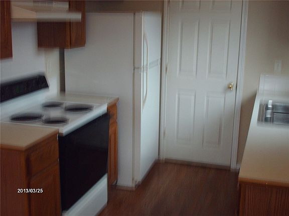 3rd image of 1203 S China Berry Ln