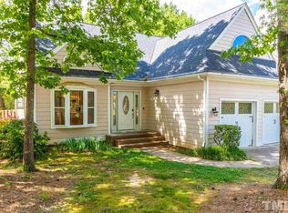 101 Shaftsberry Ct, Cary, NC 27513
