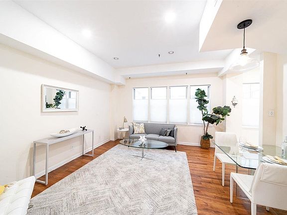 2nd image of 357 Varick St APT 428