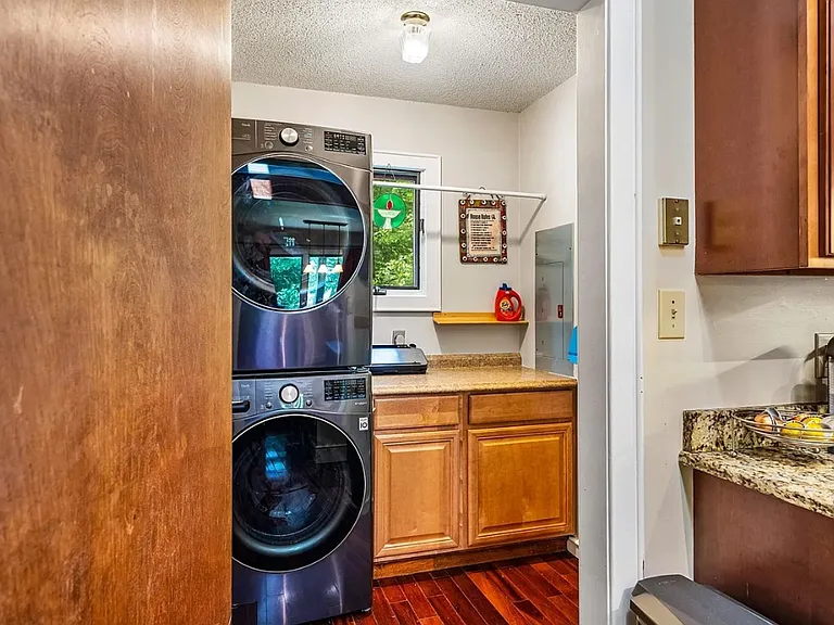 206 Lisa Dr — Photo 16