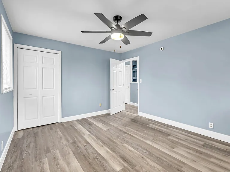 124 Yorktown Rd — Photo 14