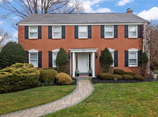 134 Highvue Dr, Venetia, PA 15367