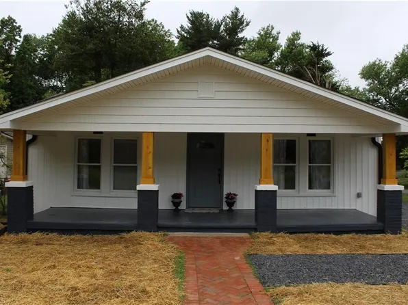 3894 Leo St, Winston Salem, NC 27105