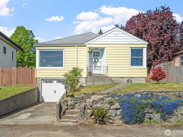 911 Ford Avenue, Bremerton, WA 98312