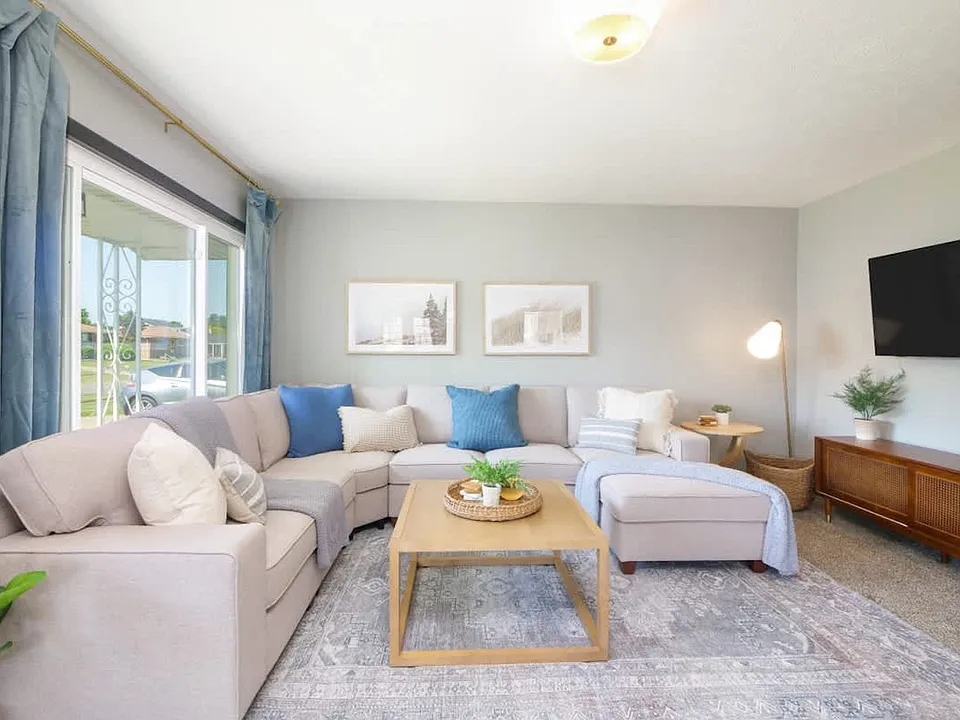 8910 Cambridge Dr #ID1496114P