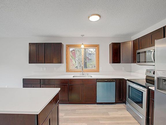 4th image of 2161 Gentry Ave N