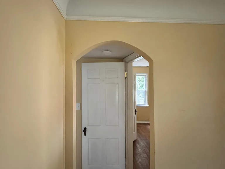 20441 Five Points St — Photo 2