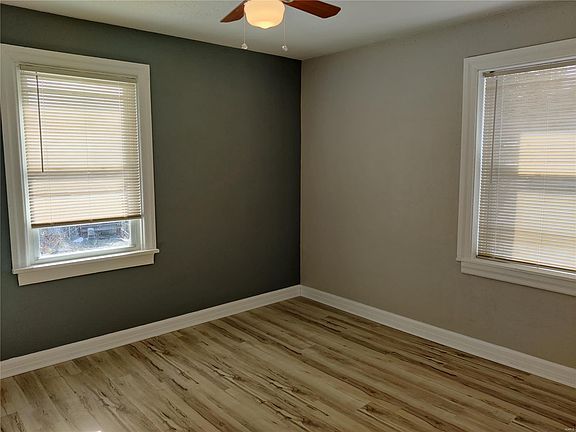 2nd image of 3012 Kemp Dr