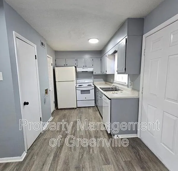 6526 White Horse Rd #1B — Photo 4