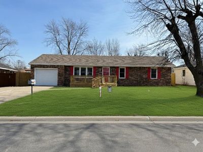 1324 S Benton Ave, Marshall, MO, 65340