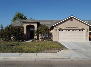 531 Siena Ave, Dinuba, CA 93618