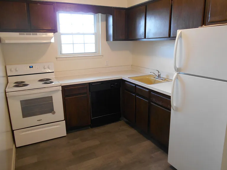 1407 E Tremont St #11 — Photo 8