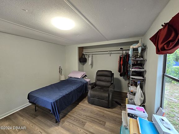 3rd image of 1131 Avenue F