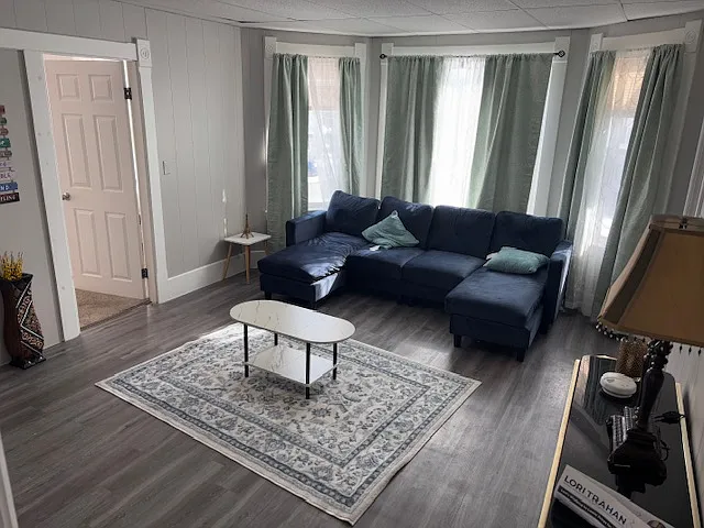 80 Linden St #2 — Photo 6