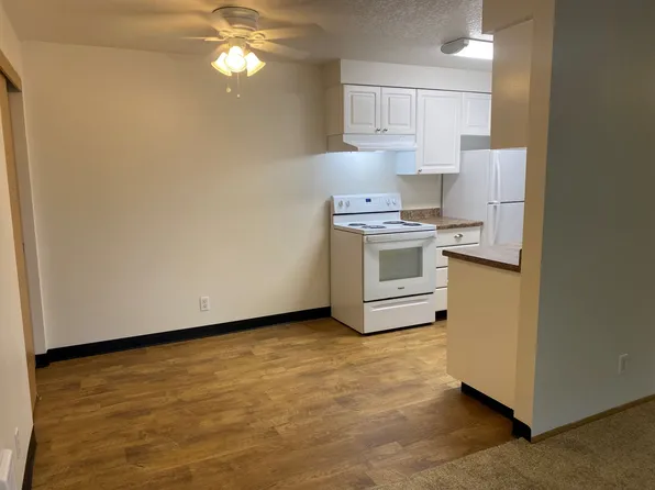The Heights Apartments