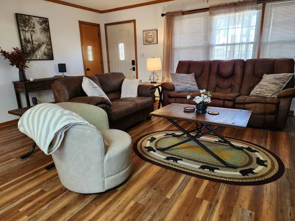 (undisclosed Address), Bluff City, TN 37618