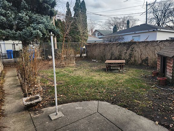 3rd image of 4541 N Lawndale Ave