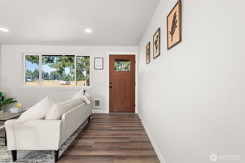 4th image of 19210 Pecan Street SW