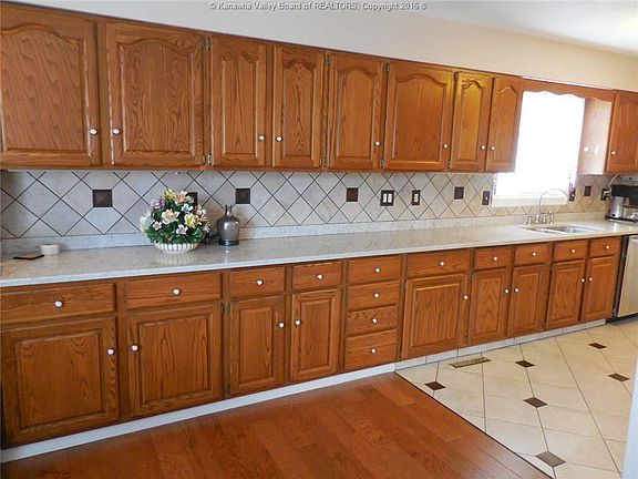 2nd image of 126 Woodbridge Dr