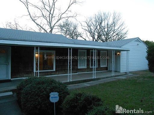 1st image of 1821 Glenwick Dr