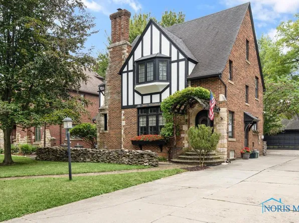 3329 Darlington Rd, Toledo, OH 43606