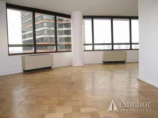 Rented by Anchor Associates | media 19
