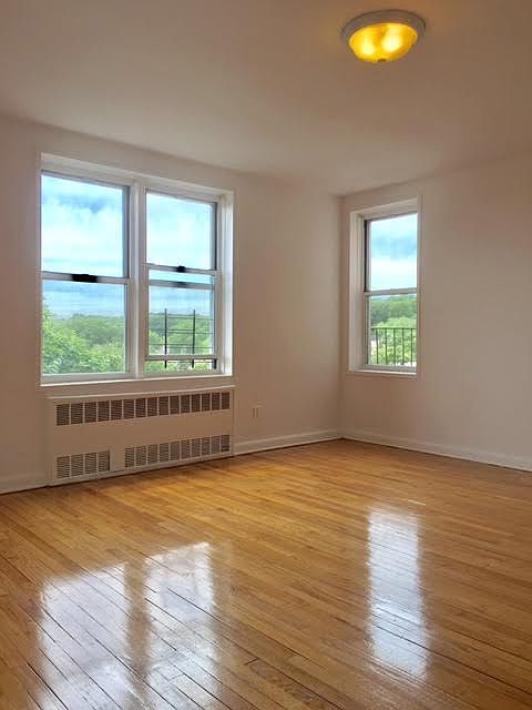 2nd image of 8518 118th St APT 5G