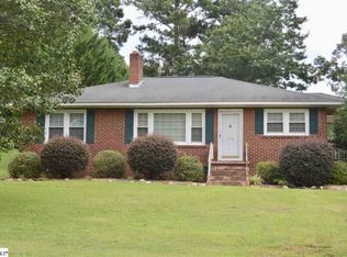 216 Forest Ln, Belton, SC 29627