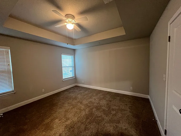 7417 Savannah Brks — Photo 17